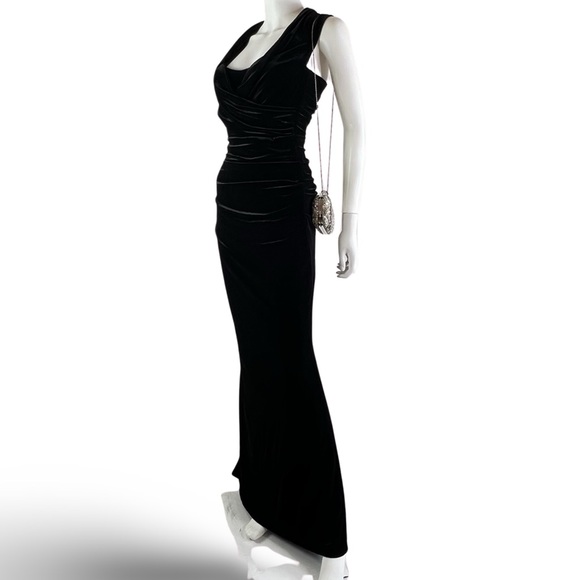 Talbot Runhof | Velvet Curve Hugging Draped Off Shoulder Evening Gown Small - Picture 9 of 10